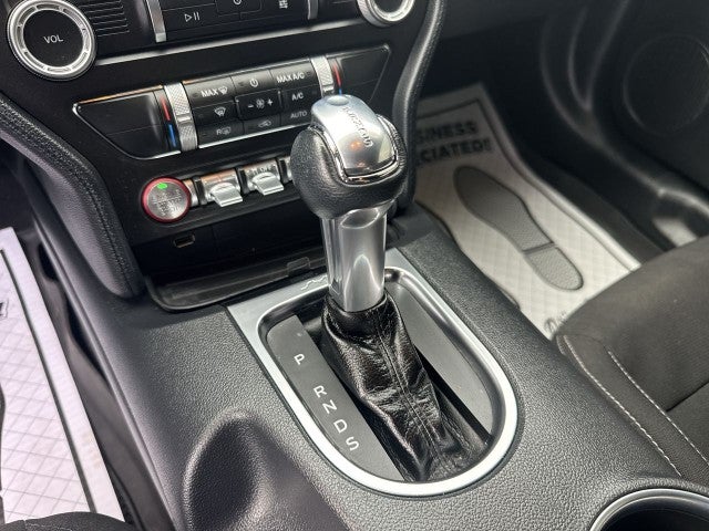 2022 Ford Mustang EcoBoost