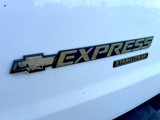2016 Chevrolet Express Passenger 3500 LS