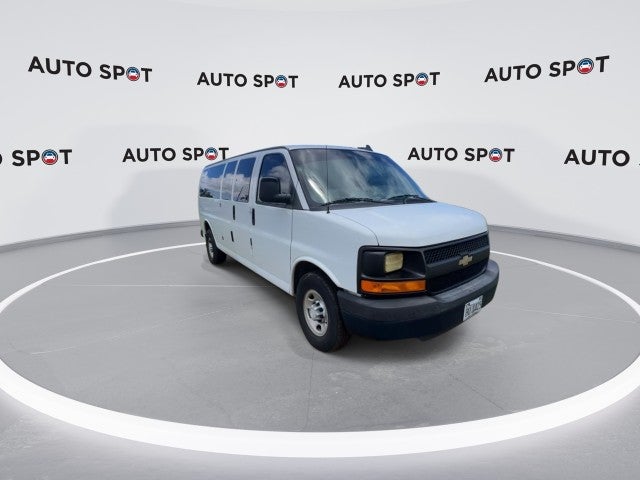 2016 Chevrolet Express Passenger 3500 LS
