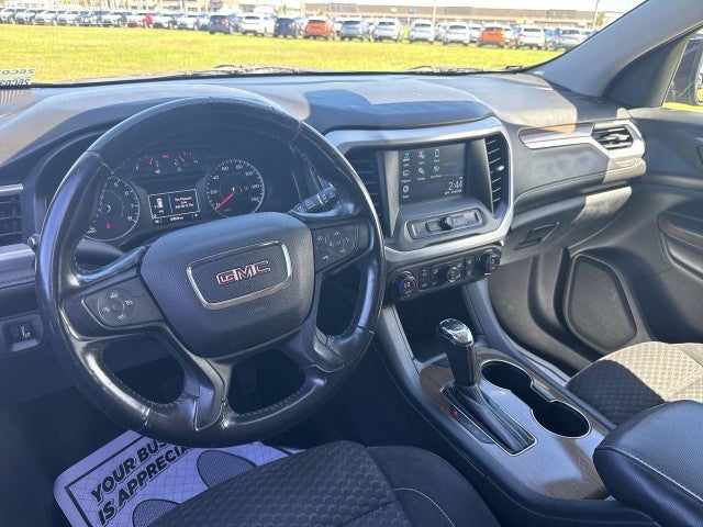 2017 GMC Acadia SLE