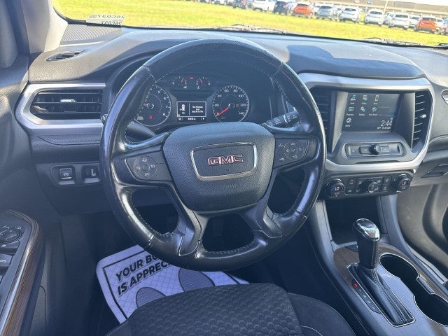 2017 GMC Acadia SLE