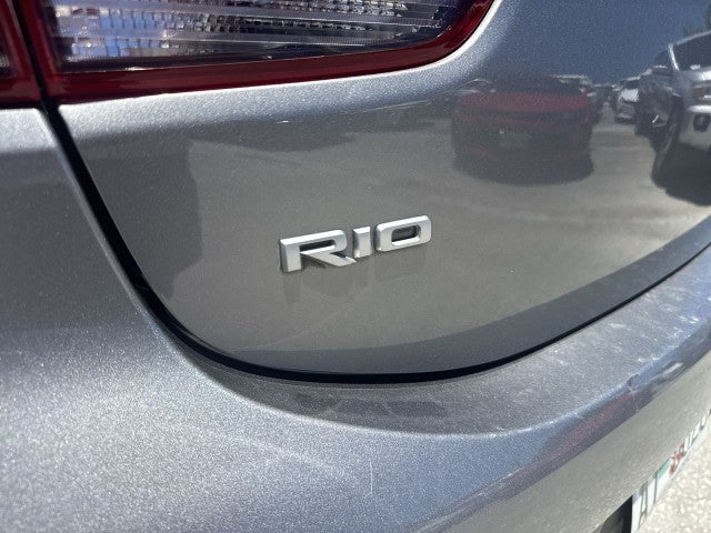 2022 Kia Rio 5-Door S