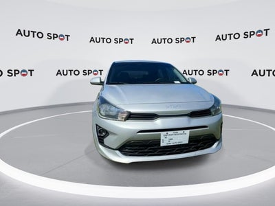 2022 Kia Rio 5-Door S