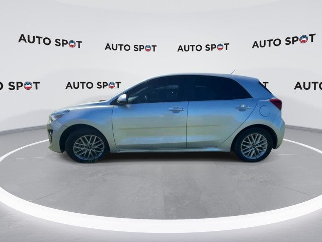 2022 Kia Rio 5-Door S