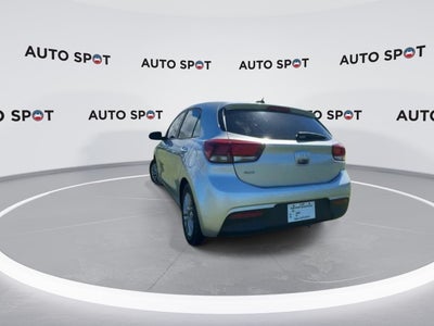 2022 Kia Rio 5-Door S