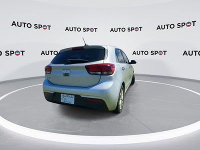 2022 Kia Rio 5-Door S