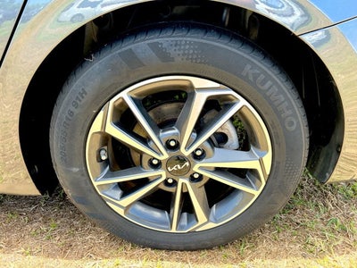 2022 Kia Forte FE