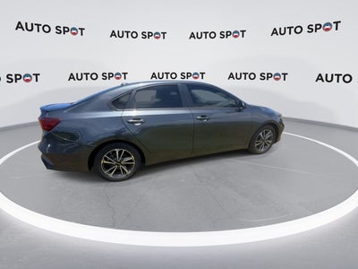 2022 Kia Forte FE