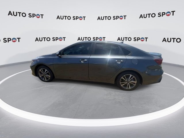2022 Kia Forte FE