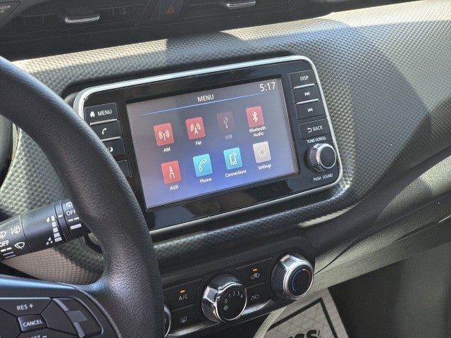 2022 Nissan Kicks S