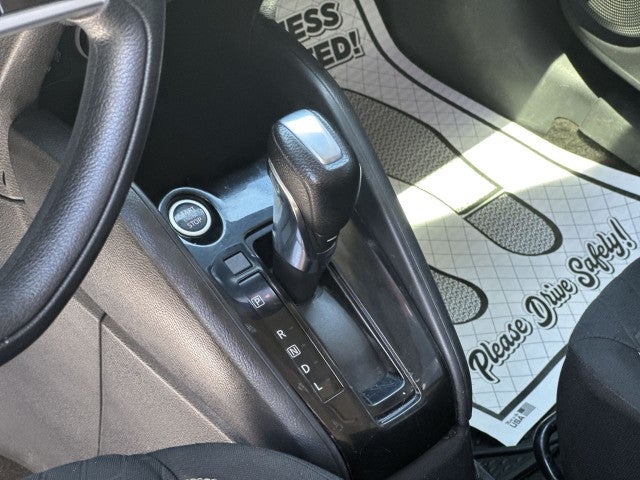 2022 Nissan Kicks S