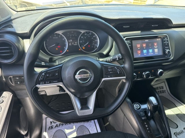 2022 Nissan Kicks S