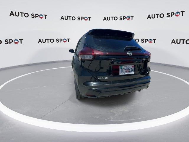 2022 Nissan Kicks S