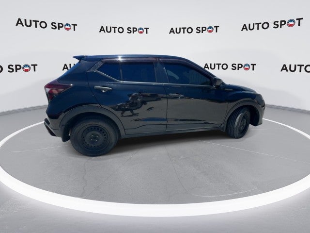 2022 Nissan Kicks S
