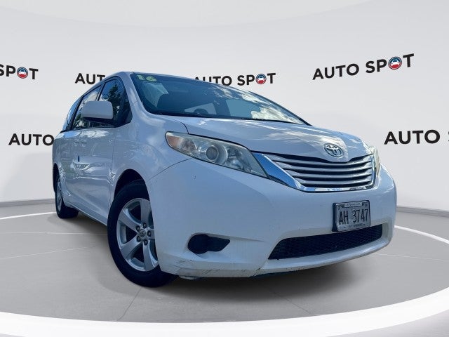 2016 Toyota Sienna LE AAS