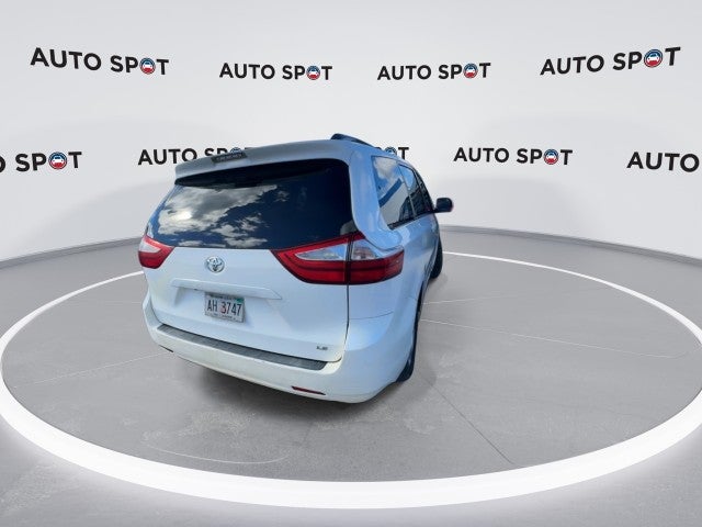 2016 Toyota Sienna LE AAS