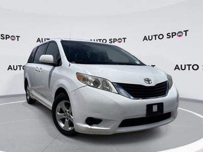 2014 Toyota Sienna LE AAS