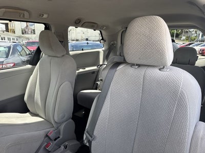 2014 Toyota Sienna LE AAS