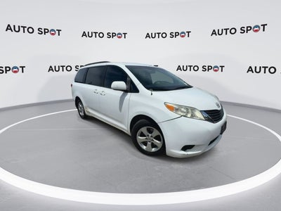 2014 Toyota Sienna LE AAS