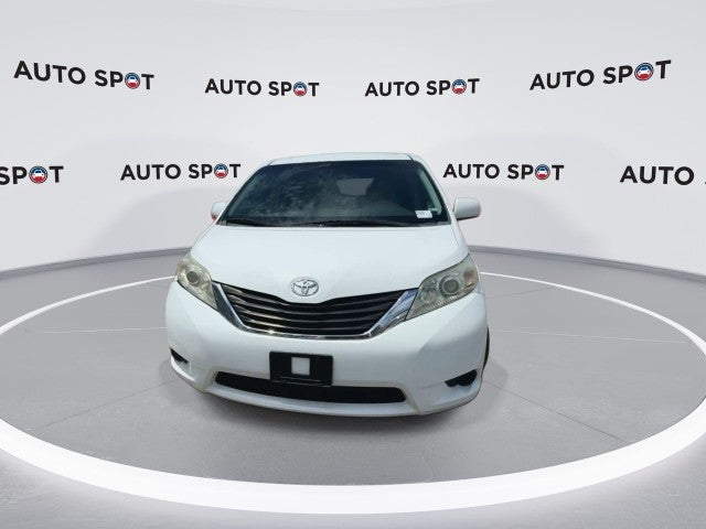 2014 Toyota Sienna LE AAS