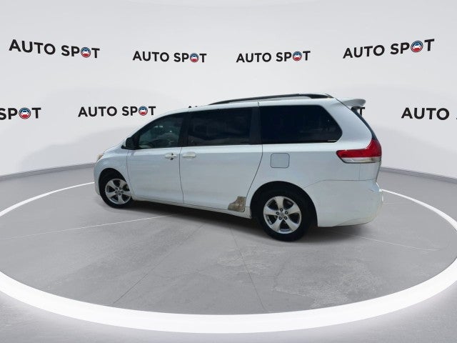 2014 Toyota Sienna LE AAS