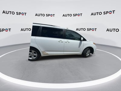 2014 Toyota Sienna LE AAS