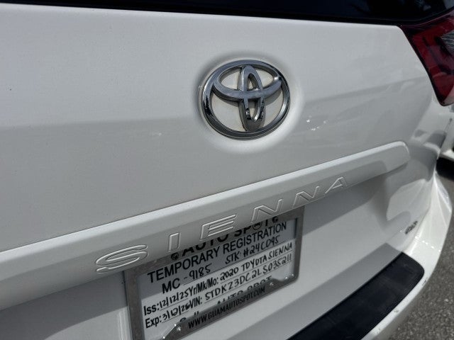 2020 Toyota Sienna LE Auto Access Seat