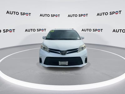 2020 Toyota Sienna LE Auto Access Seat