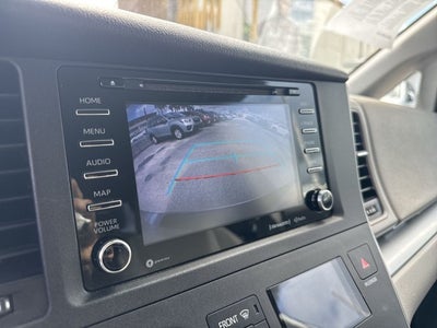 2020 Toyota Sienna LE Auto Access Seat