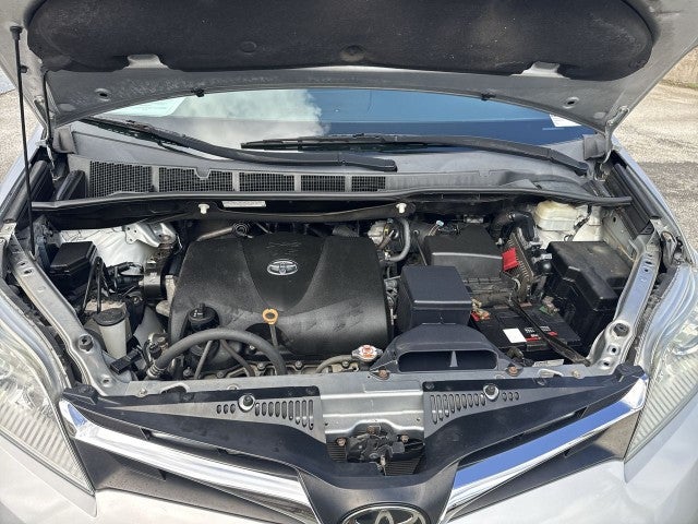 2020 Toyota Sienna LE Auto Access Seat