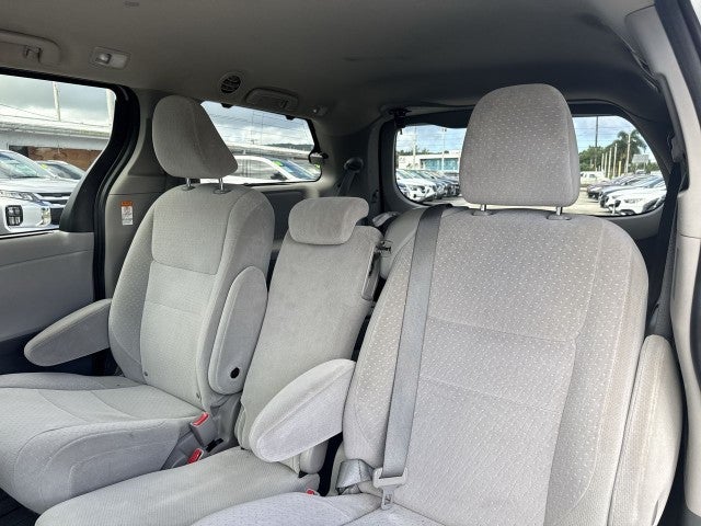2020 Toyota Sienna LE Auto Access Seat