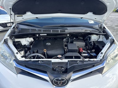 2020 Toyota Sienna LE Auto Access Seat