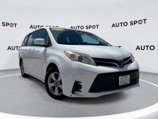 2020 Toyota Sienna LE Auto Access Seat