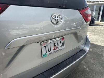 2020 Toyota Sienna LE Auto Access Seat