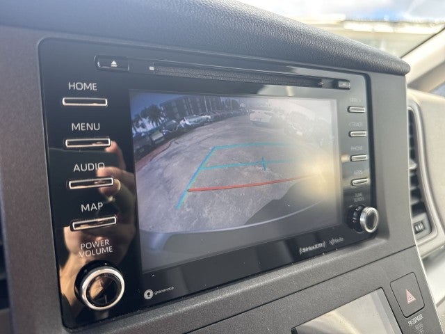 2020 Toyota Sienna LE Auto Access Seat