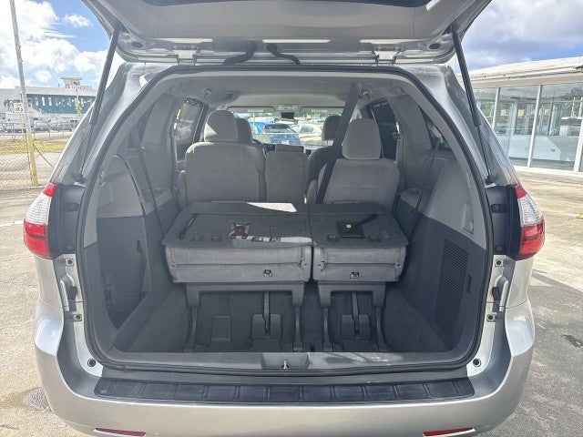2020 Toyota Sienna LE Auto Access Seat