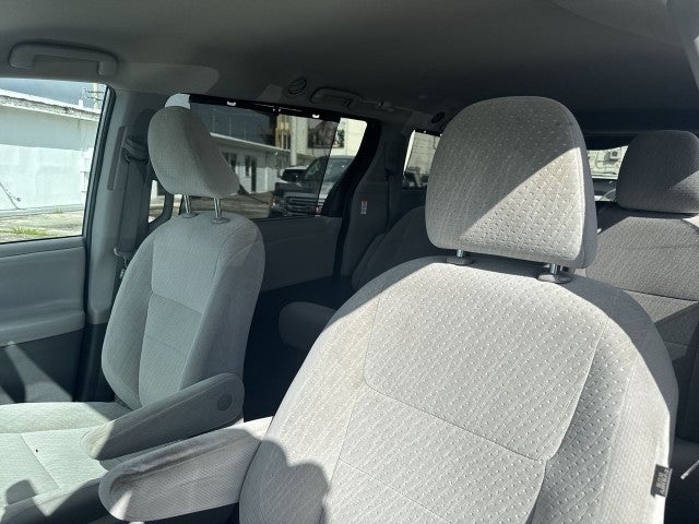 2020 Toyota Sienna LE Auto Access Seat