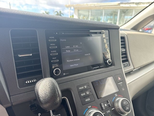 2020 Toyota Sienna LE Auto Access Seat