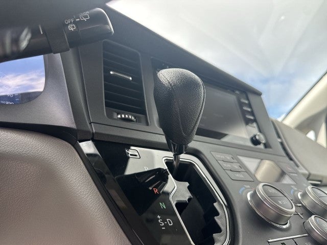 2020 Toyota Sienna LE Auto Access Seat
