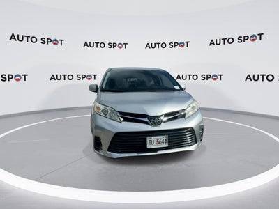 2020 Toyota Sienna LE Auto Access Seat