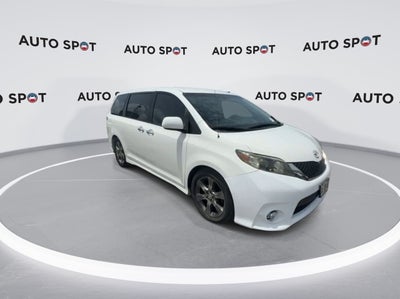 2014 Toyota Sienna SE