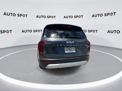 2022 Kia Telluride LX