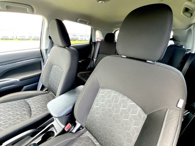 2022 Mitsubishi Outlander Sport SE