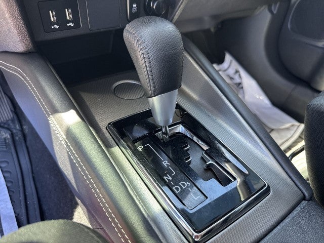 2023 Mitsubishi Outlander Sport SE