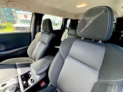 2022 Mitsubishi Outlander ES