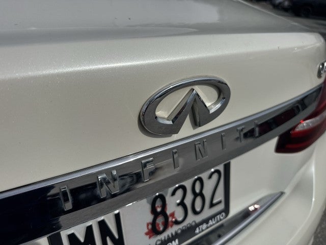 2016 INFINITI Q70L 4dr Sdn V6 RWD