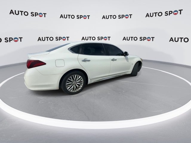 2016 INFINITI Q70L 4dr Sdn V6 RWD