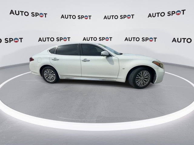 2016 INFINITI Q70L 4dr Sdn V6 RWD