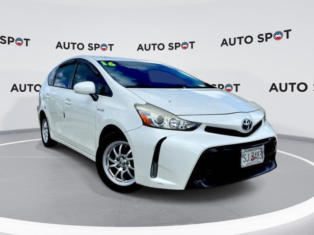 2016 Toyota Prius v Two