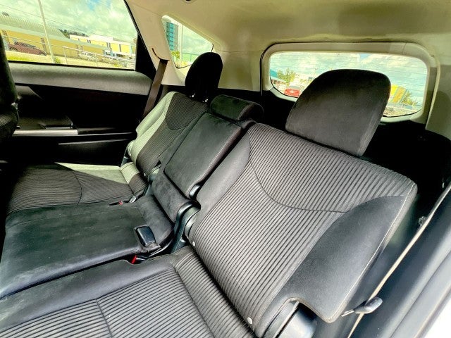 2016 Toyota Prius v Two